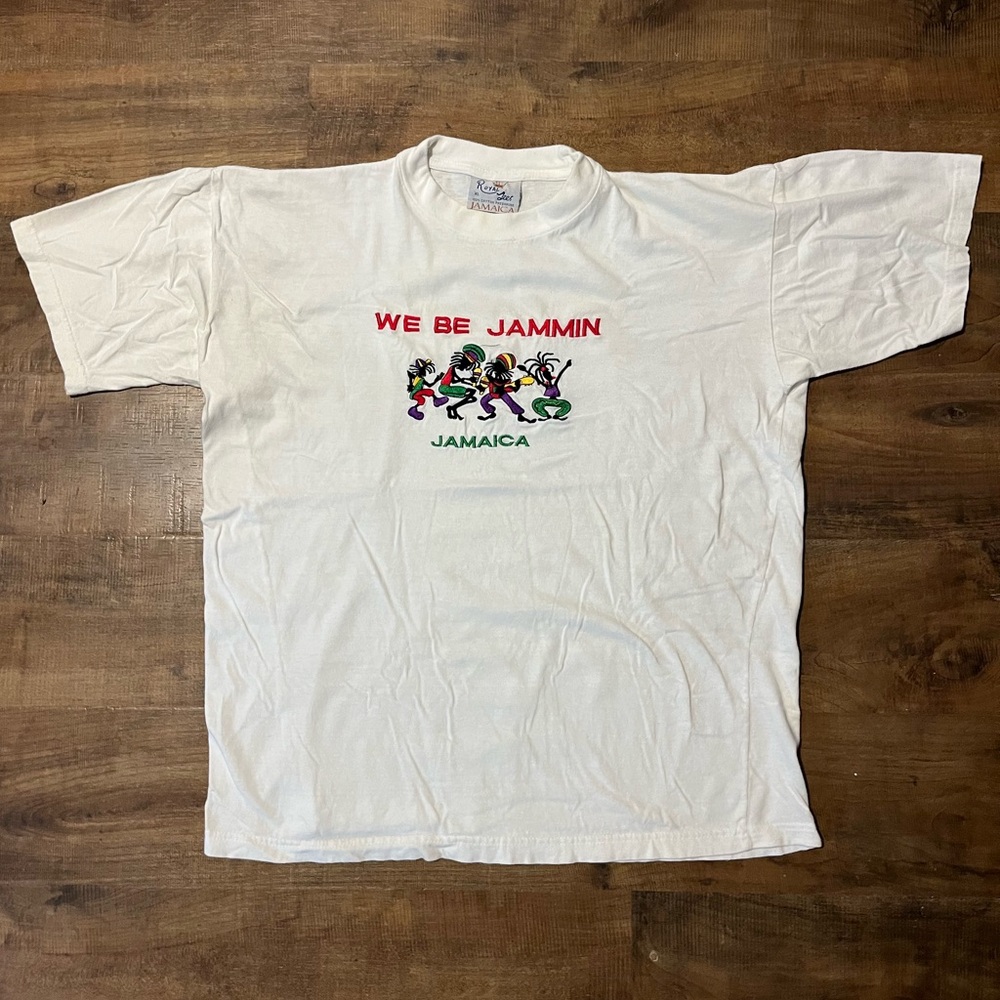 Vintage "We Be Jammin Jamaica" White Embroidered Graphic Short Sleeve T-shirt XL